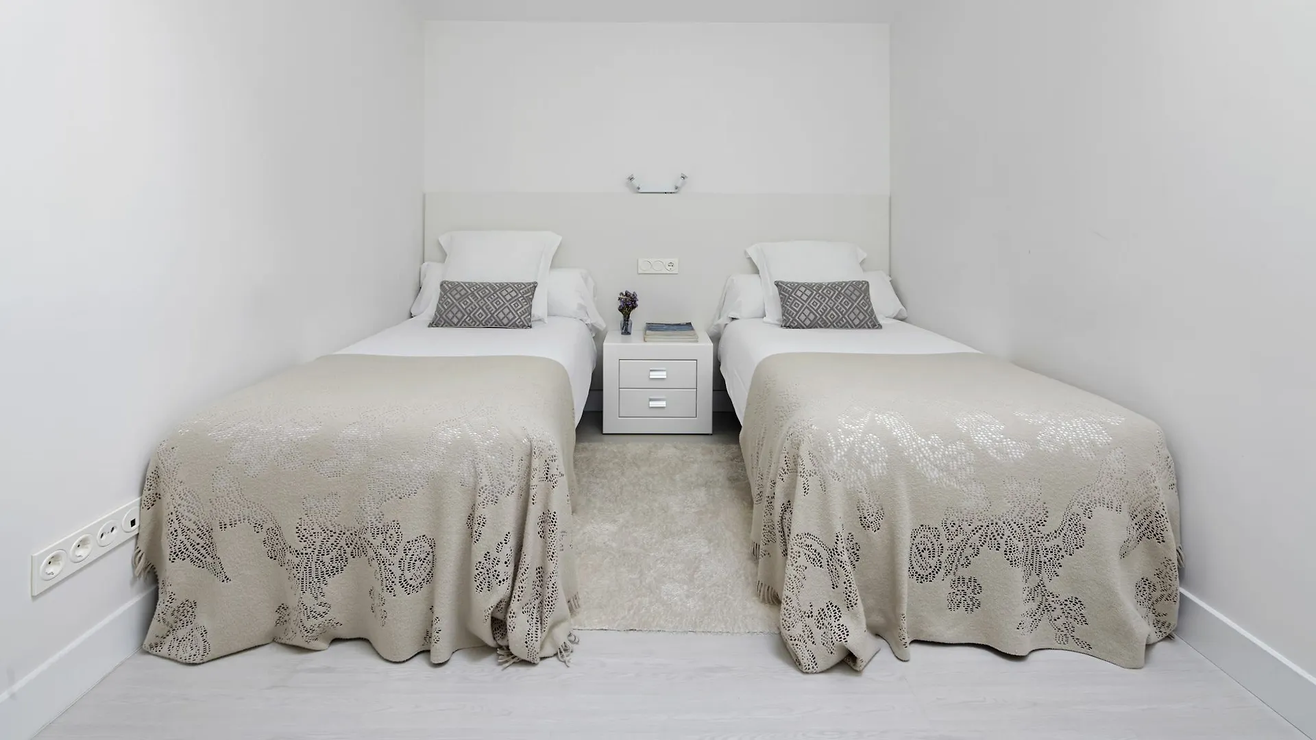 סן סבסטיאן Zuria Apartment By Feelfree Rentals 0*, סן סבסטיאן